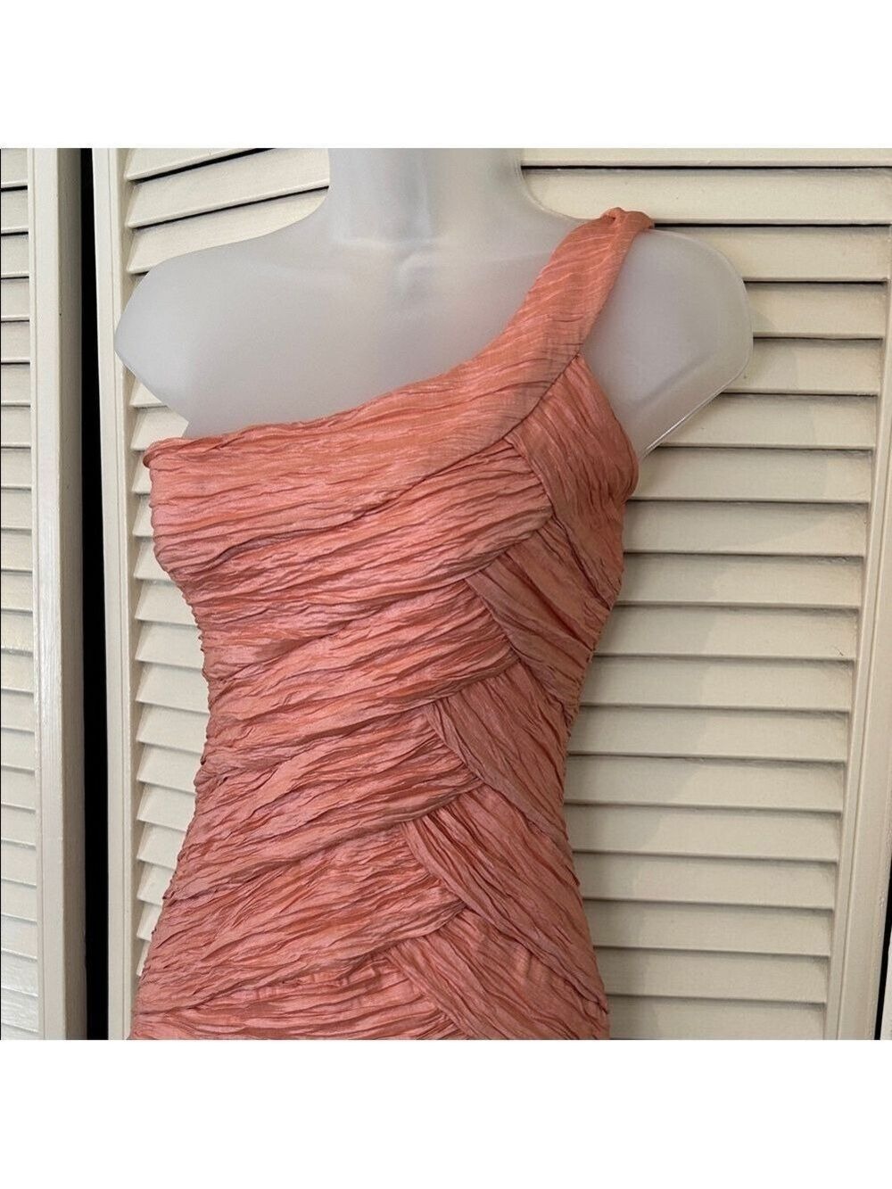 Romeo & Juliet Couture Coral One-Shoulder Ruched Mini Dress | Small Bodycon - Picture 5 of 7